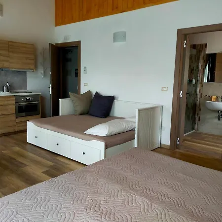 Cascina Ghitin Relais בית כפרי *