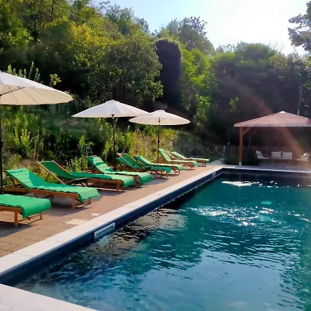 Cascina Ghitin Relais בית כפרי אסטי