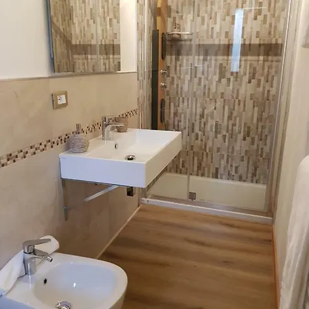 Cascina Ghitin Relais בית כפרי אסטי