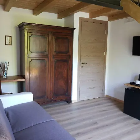 Cascina Ghitin Relais Lantställe *