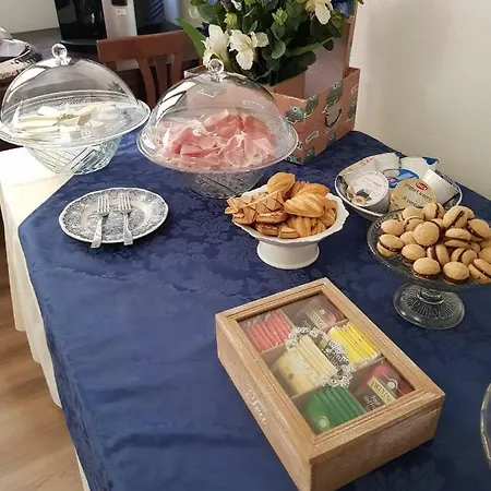 בית כפרי Cascina Ghitin Relais אסטי