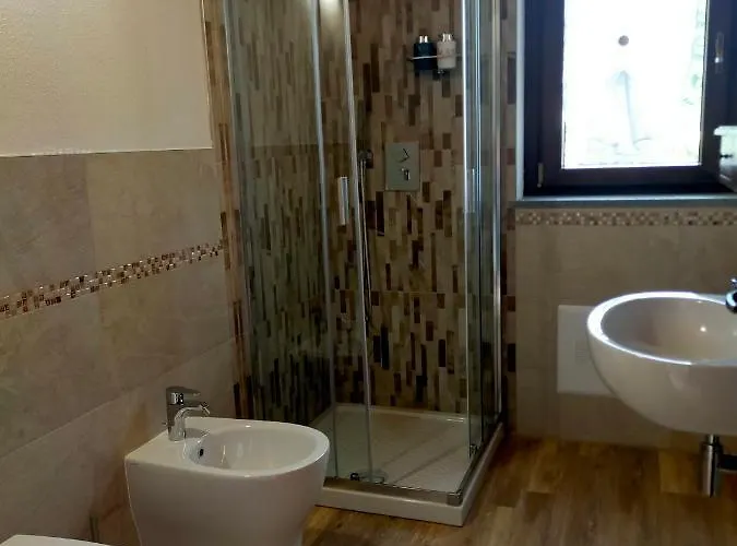 Cascina Ghitin Relais * Asti