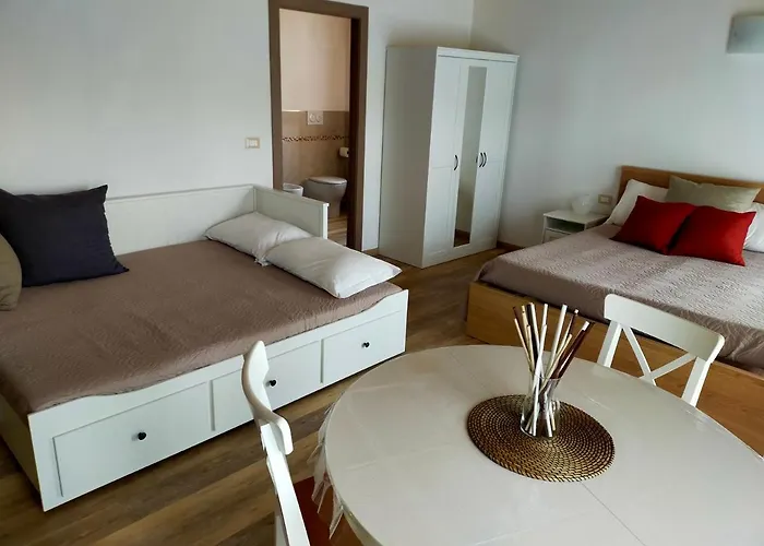 Cascina Ghitin Relais Casa rural Asti