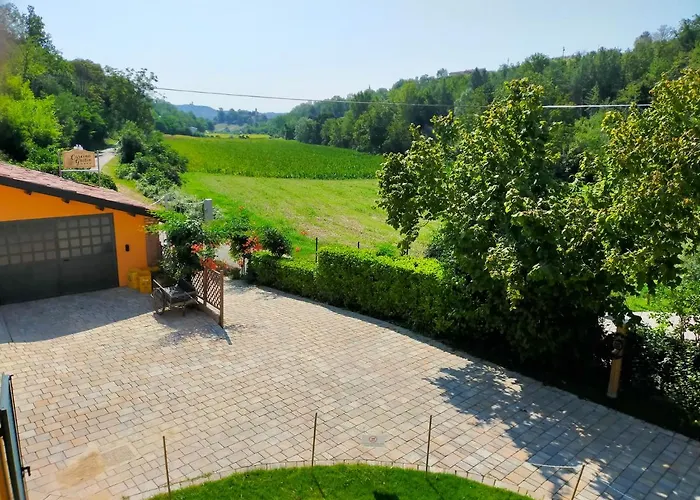 Country house Cascina Ghitin Relais Asti