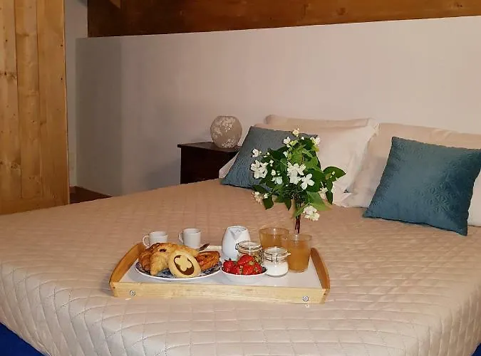 Cascina Ghitin Relais Country house *